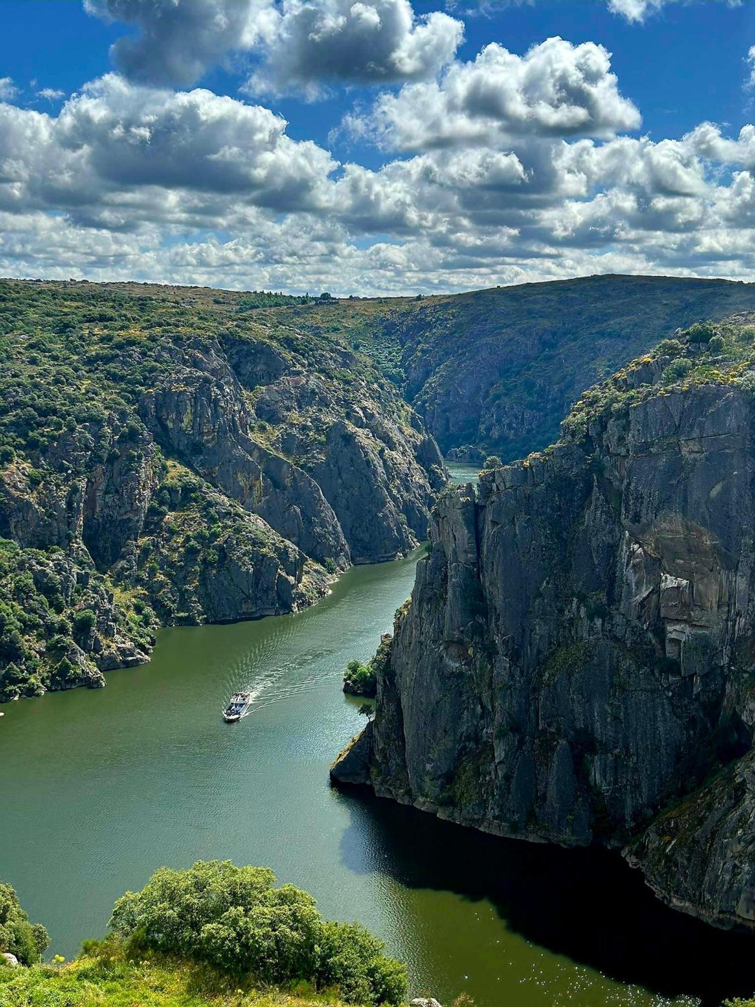 Flor Do Douro - Comercio E Hotelaria, Lda Miranda do Douro Zewnętrze zdjęcie